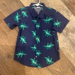 Size 4T old navy dinosaur button down shirt